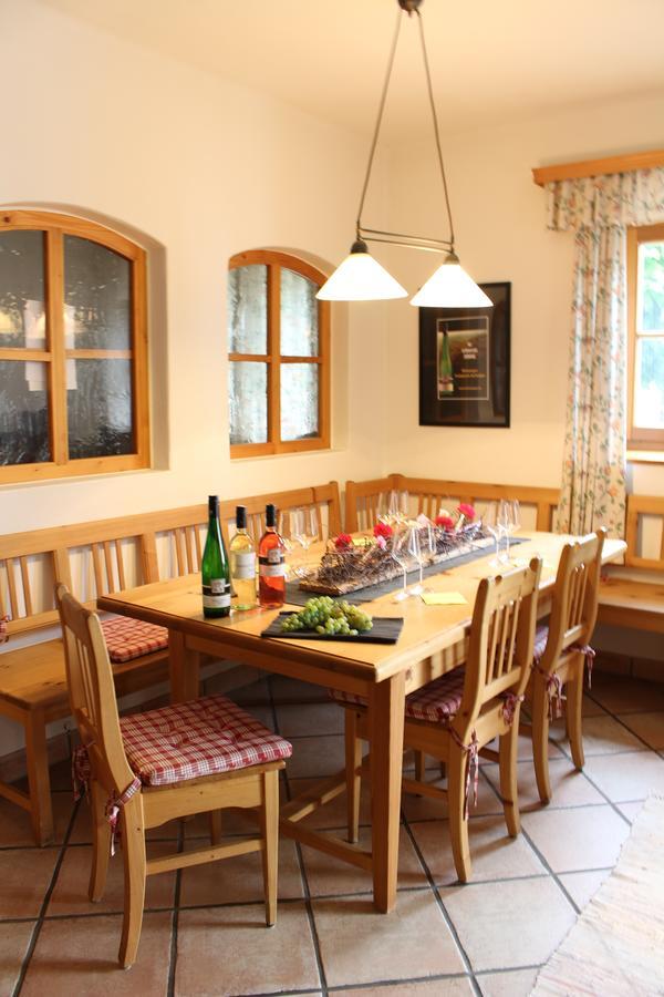 Prabatsch-Aichinger Winzergut Apartment Langenlois Ngoại thất bức ảnh